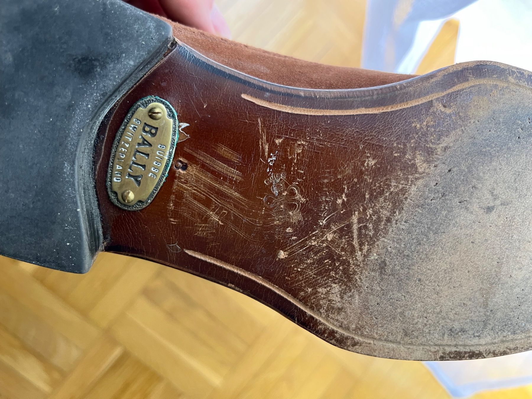 Bally Scarpe da uomo: Bally Suede Brogue Braun Grösse 8 – Usato da Kriens venduto da icekev 4