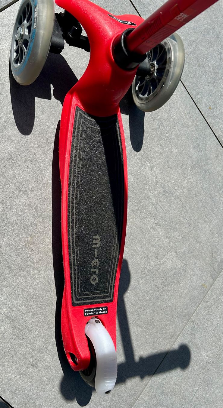 Micro Kickboard: Mini Micro Deluxe Lite Scooter – Usato da Riedholz venduto da Abendsonne 4