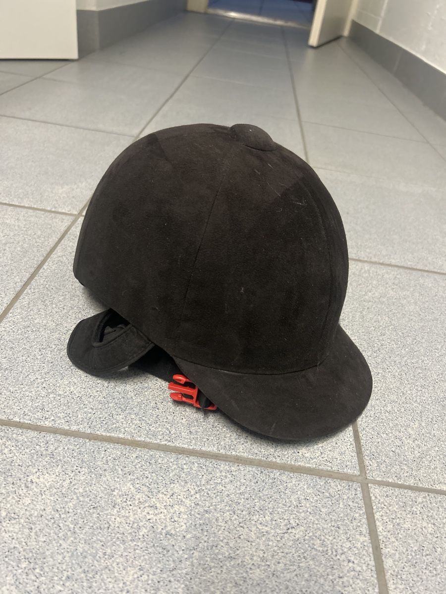 Felix Bühler Casques: Reithelm – D'occasion à Root par ele_j9pk