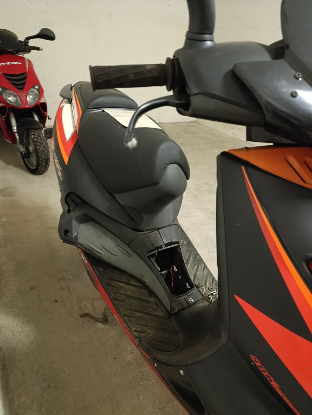 Aprilia Scooters: Aprilia SR 50 – Défectueux à Romanshorn par dav_h2lv 8