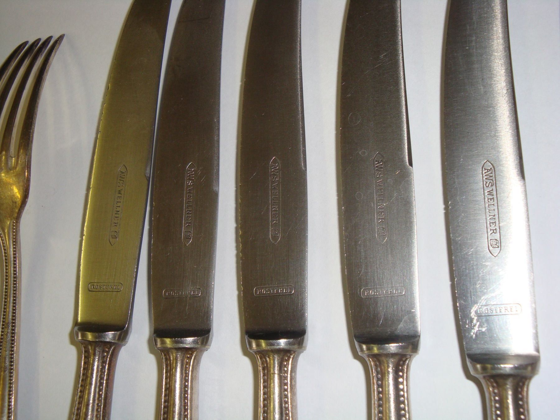 Set di posate: 6 Dessertmesser, 5 Dessertgabeln, – Usato da häusernmoos venduto da buc_8ftk 1