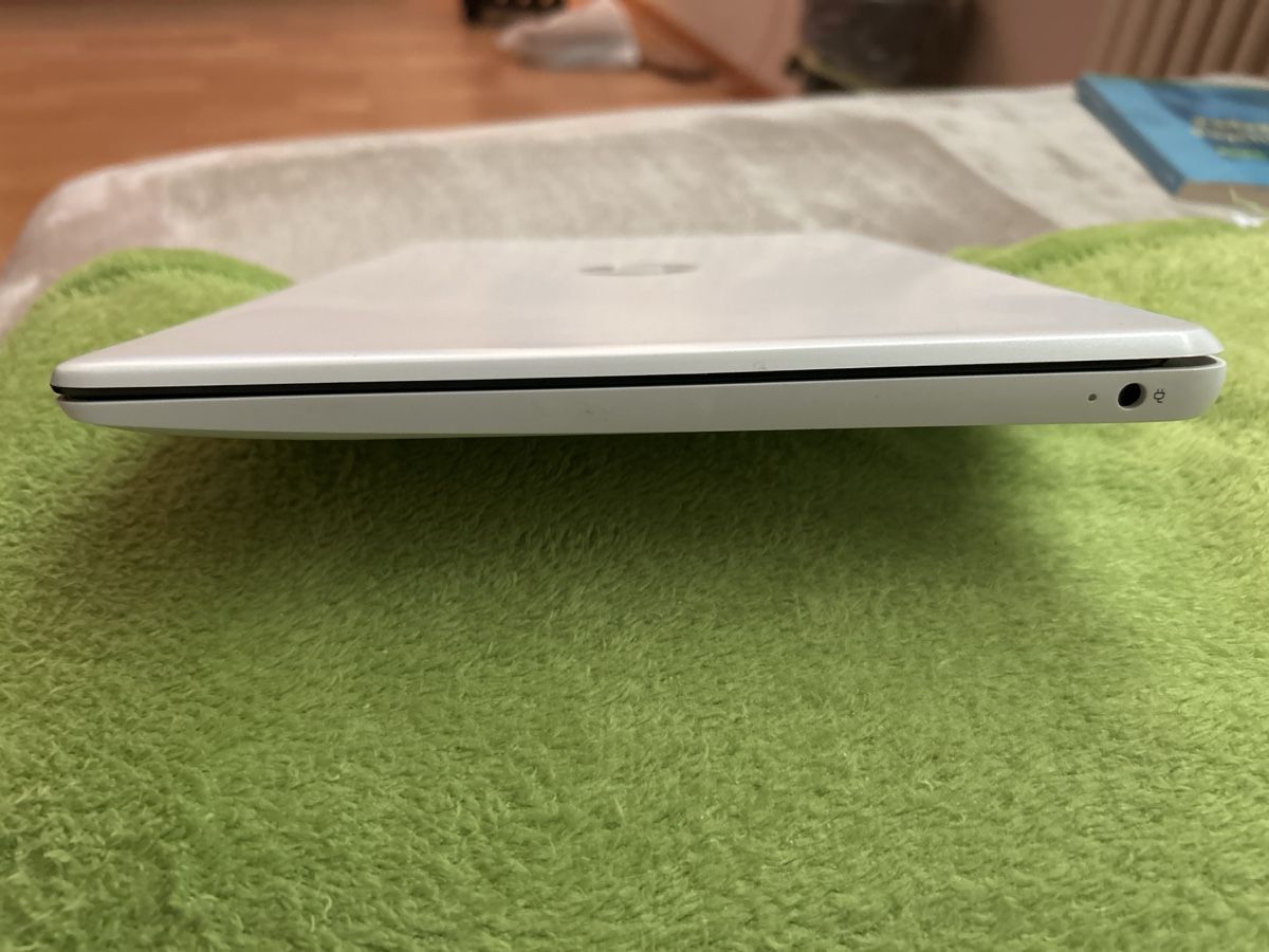 Hewlett Packard Notebook: HP Laptop inkl. Ladekabel – Usato da St. Gallen venduto da MoMaMu12 4