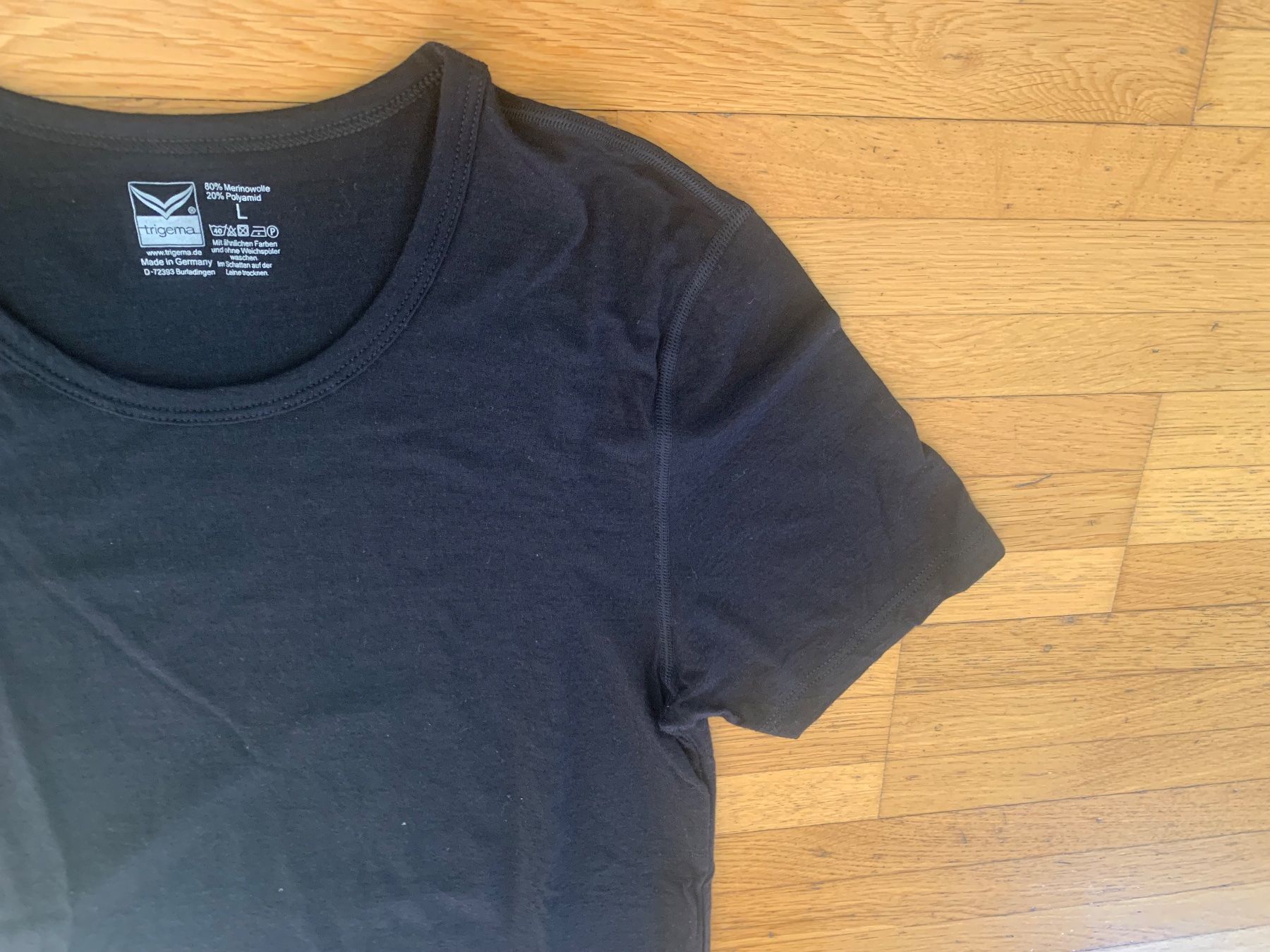 T-Shirts: Merino Shirt schwarz – Neu (gemäss Beschreibung) aus Bülach von frische_brise 1