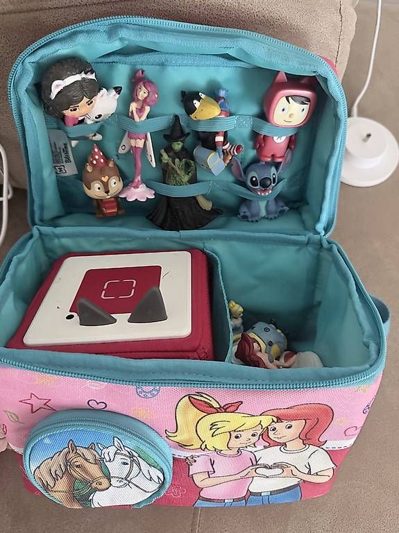 Giocattoli: TonieBox + mit 14 Figuren + TonieTasche  – Usato da Schafisheim venduto da ser_k77c 2