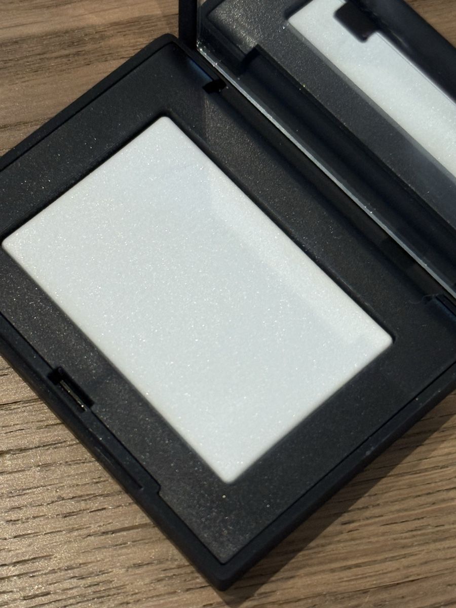 Nars Make-up: NARS Translucent Crystal Puder, 3g, guter Zustand – Usato da Ottenbach venduto da Suni_82