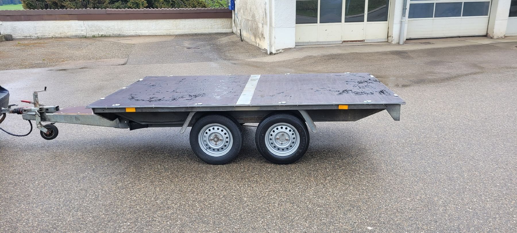 Rimorchi: remorque 2000kg – Usato da Montfaucon venduto da grandjeant 2