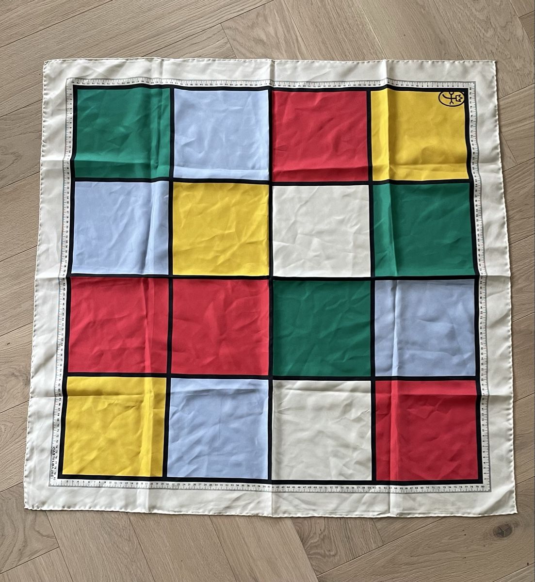 Ensoie Foulards, Tücher & Schals: Foulard en soie Castelbajac – Gebraucht aus Satigny von Pauline_1987