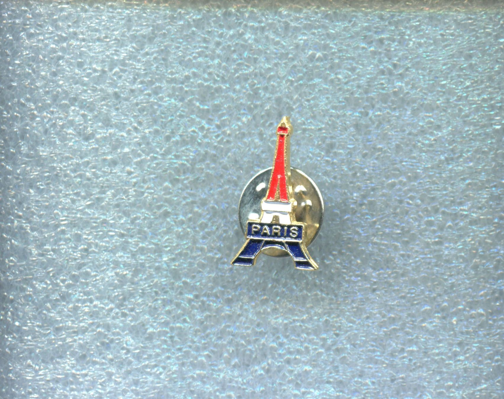 Plaketten & Abzeichen: PARIS  Eiffelturm – Gebraucht aus Winterthur von Sammleroase