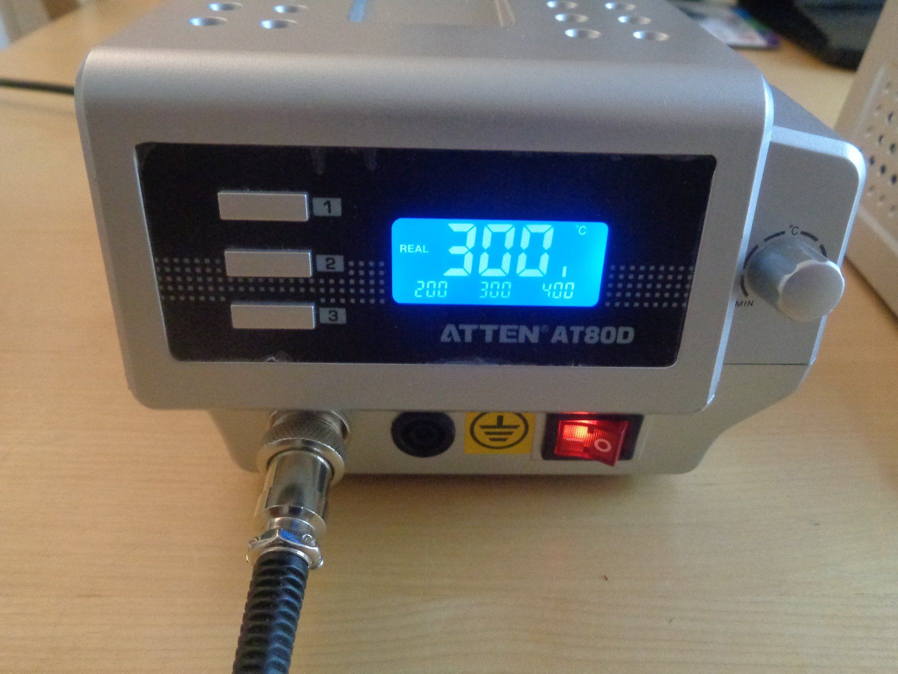 Werkzeug: Atten Lötstation AT-80D – Gebraucht aus Basel von  1