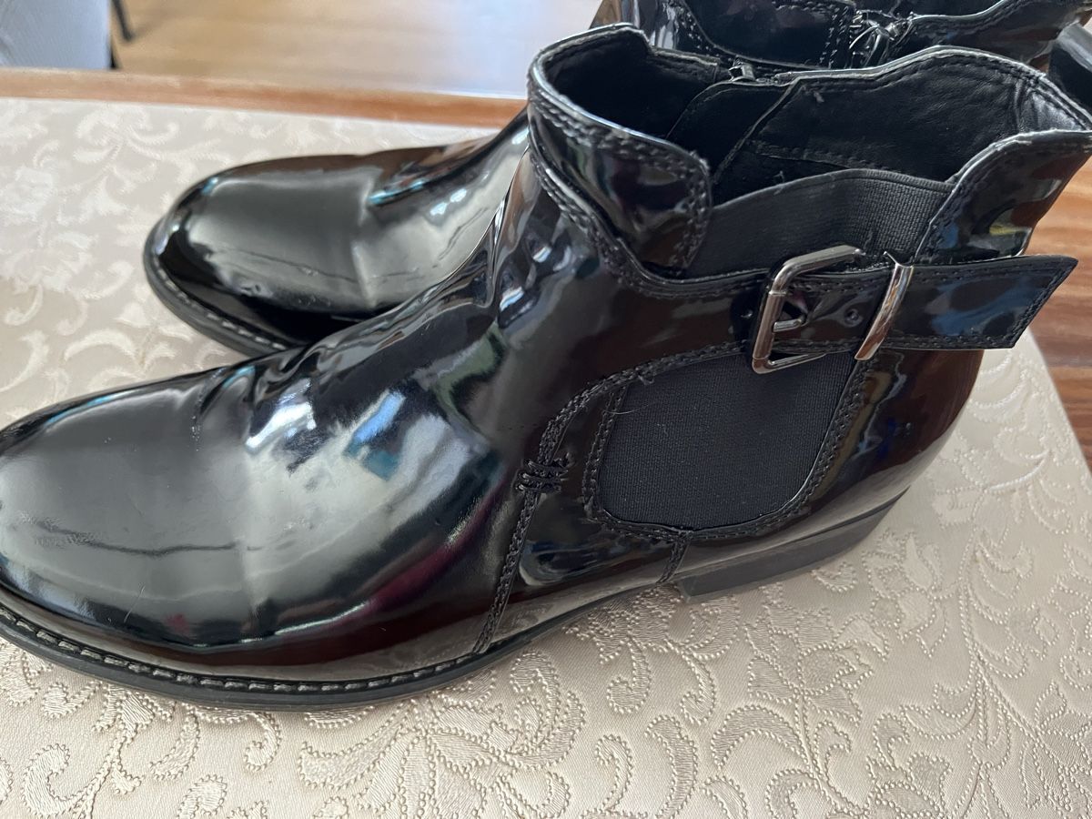 Scarpe da donna: Stiefeletten schwarz Lackgrösse 41 – Nuovo (secondo la descrizione) da Gurbrü venduto da Simiramis 2