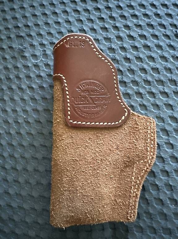 Schützensport: Zivilholster aus Leder Inside – Gebraucht aus Allschwil von Marcel807