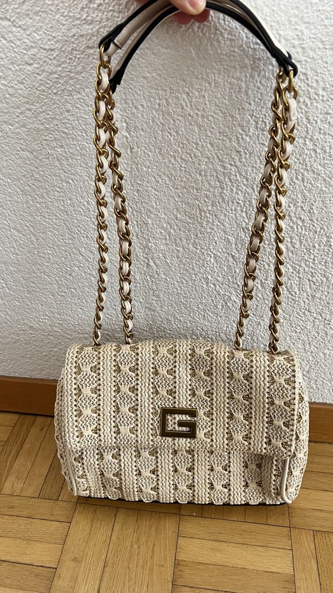 Guess Borse da donna: Guess Tasche – Nuovo (secondo la descrizione) da Oftringen venduto da senakoncak