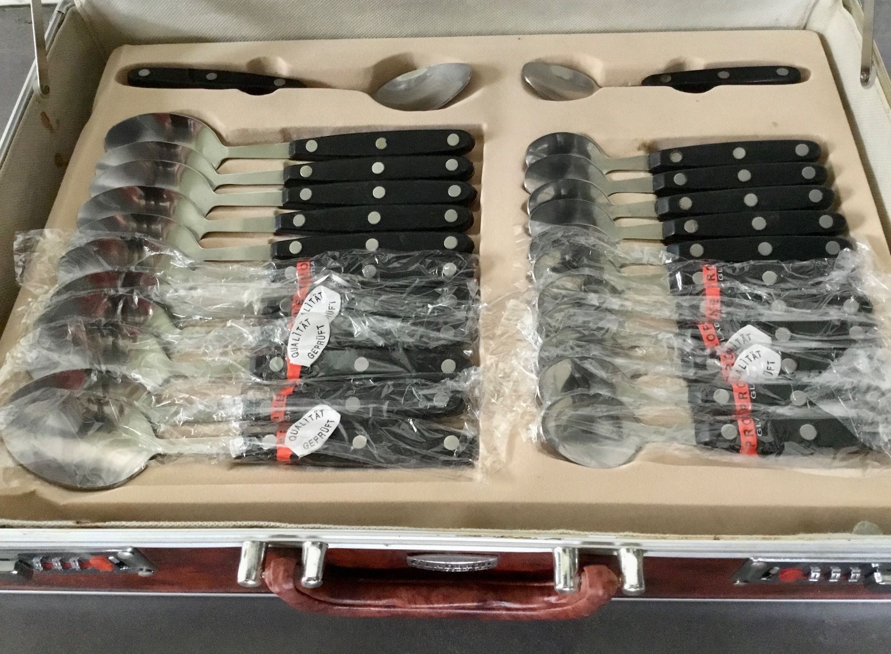 Coltelli: Messerkoffer / Besteckkoffer Solingen – Usato da Eggersriet venduto da Wiese61 3