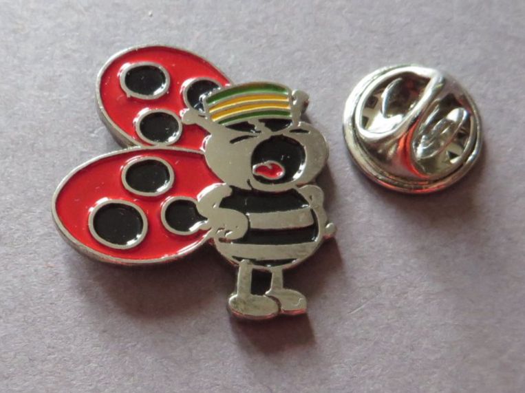 Placchette & Badge: PIN BLICK KÄFER SCHWEIZ MILITÄR – Usato da Neuhausen venduto da luckimucki