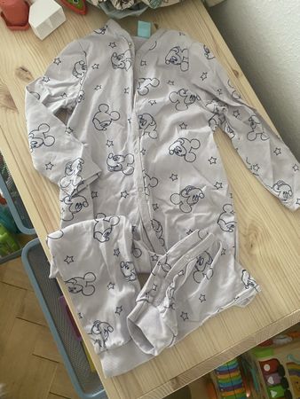 Pyjama Disney bébé, taille 18-24 mois, parfait état!