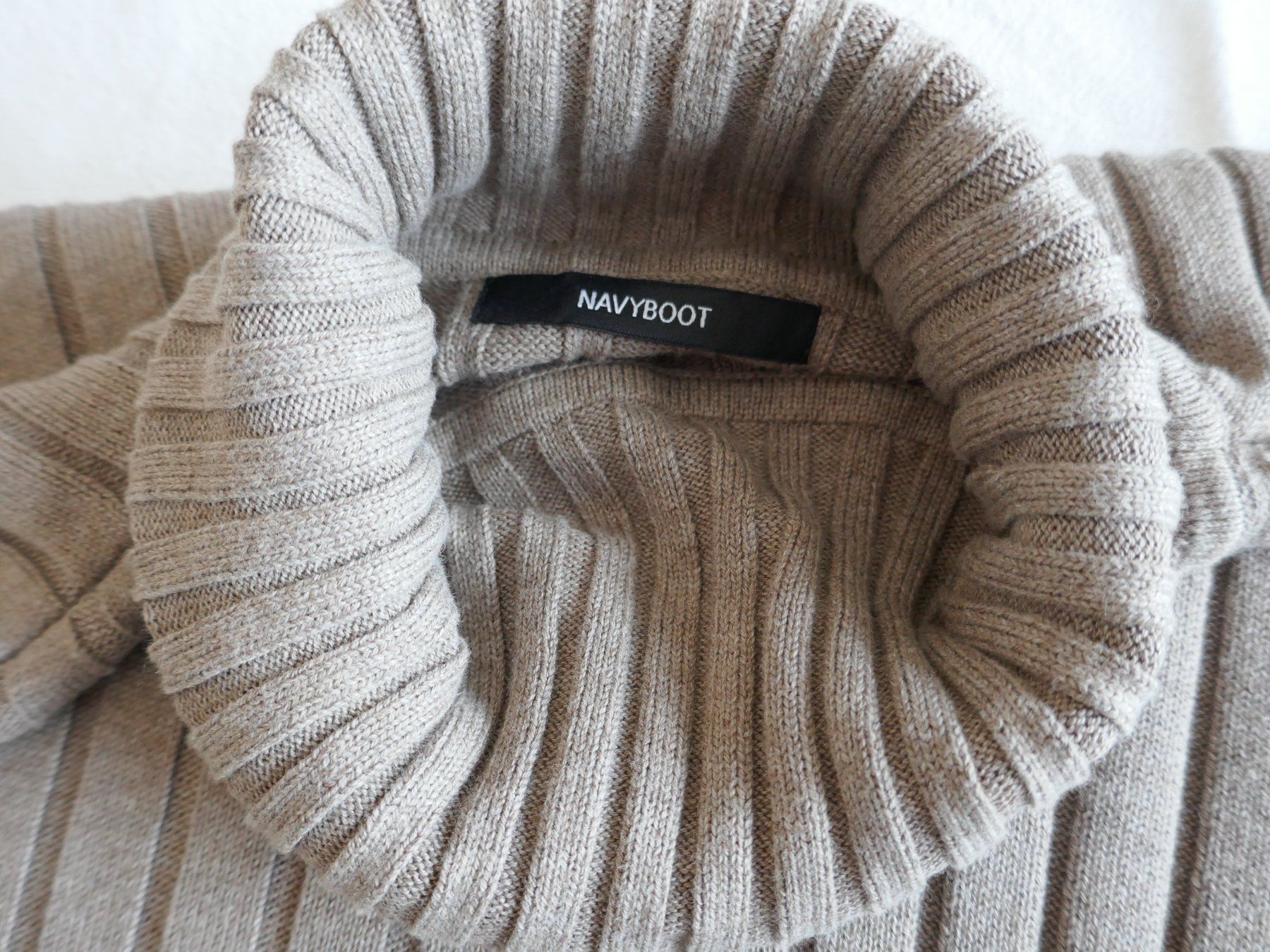 Navyboot Maglioni & Felpe: NEU ! NAVYBOOT Rollkragenpulli - mittelbraun/taupe – Nuovo (secondo la descrizione) da Volketswil venduto da Cobra22 1