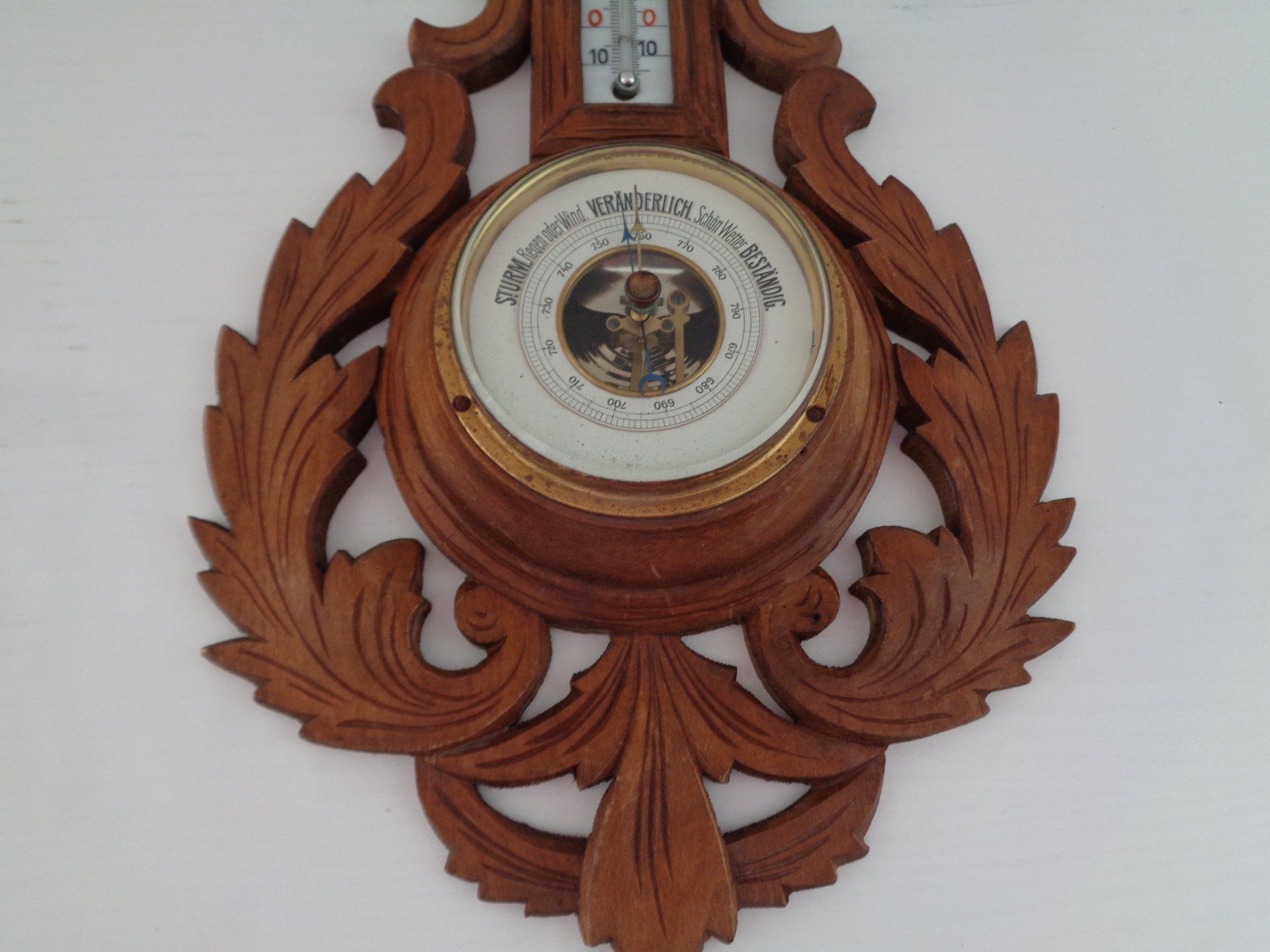 Altri elettrodomestici e apparecchi d’epoca: Antiker Barometer mit Holzschnitzerei - Vintage – Usato da Chur venduto da omonia 3