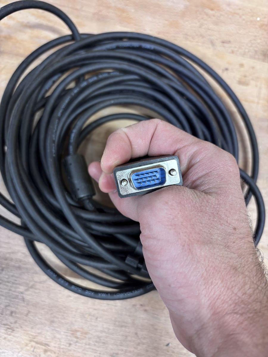 Cavi: Cable VGA 10m – Usato da Epalinges venduto da nat_yr5q 2