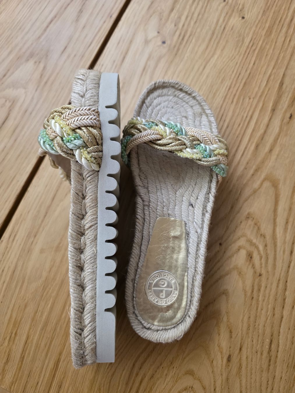 Scarpe da donna: Spanische Damensandalen (38) – Nuovo (secondo la descrizione) da St. Gallen venduto da eny_6vhv 1