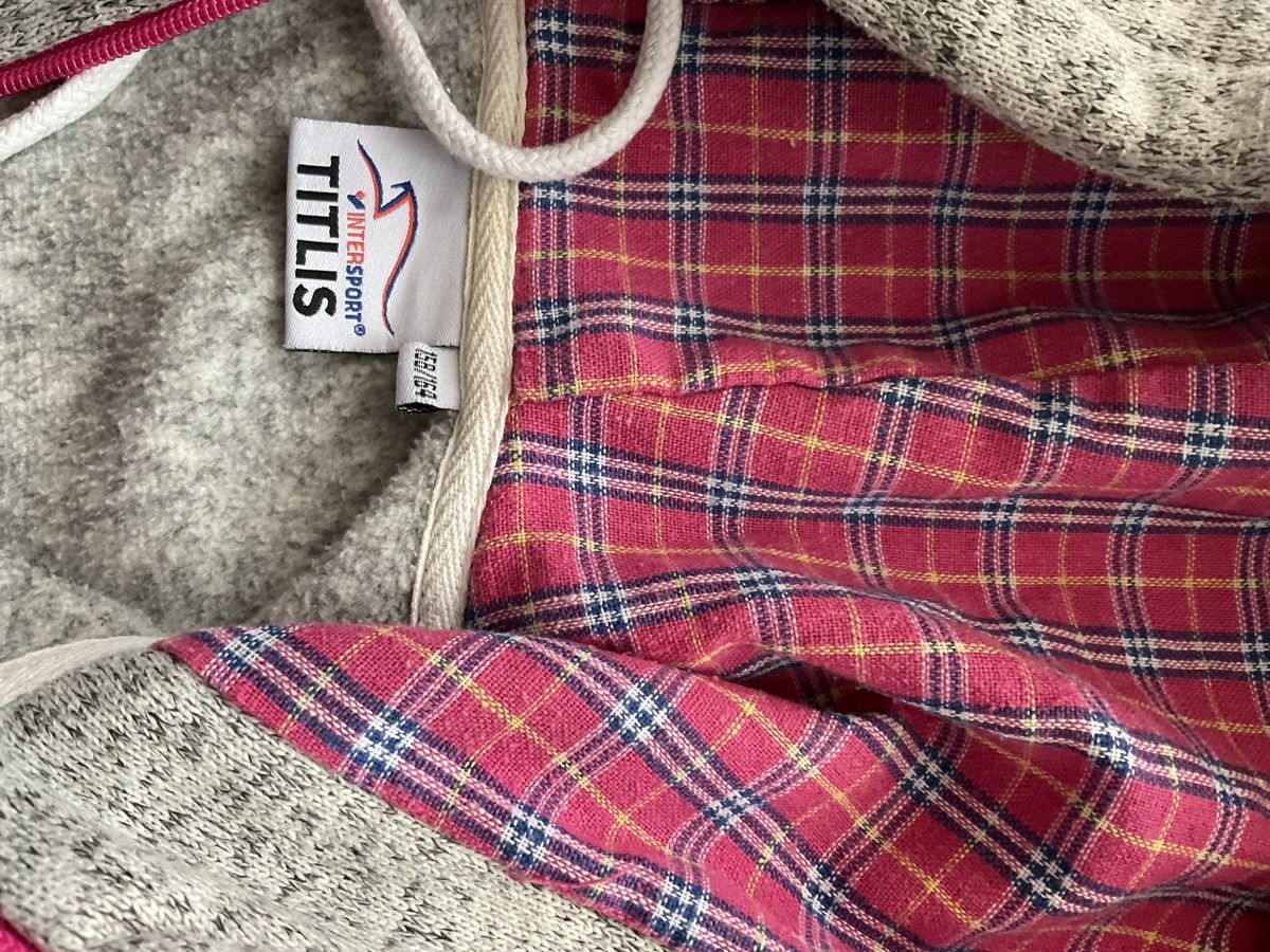 Maglioni & Felpe: Kapuzenpulli Mädchen Grösse 158/164 Engelberg grau – Usato da Adliswil venduto da balou12 1