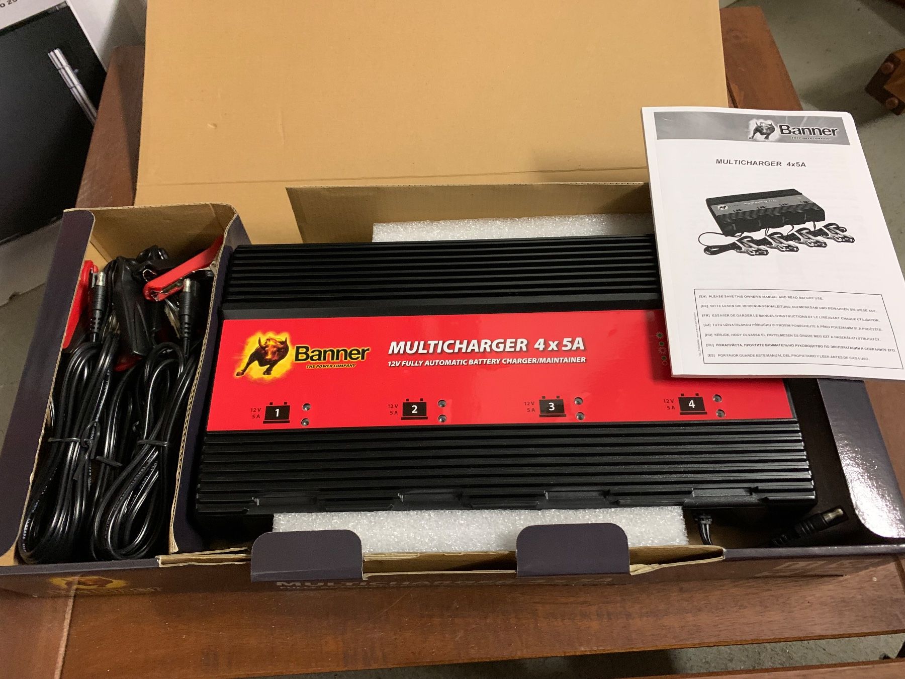 Banner Caricatori & Batterie: Banner Multicharger 4x5A vollautomatisches Ladegeraet – Nuovo e nell'imballaggio originale da Wettingen venduto da guiwa 1