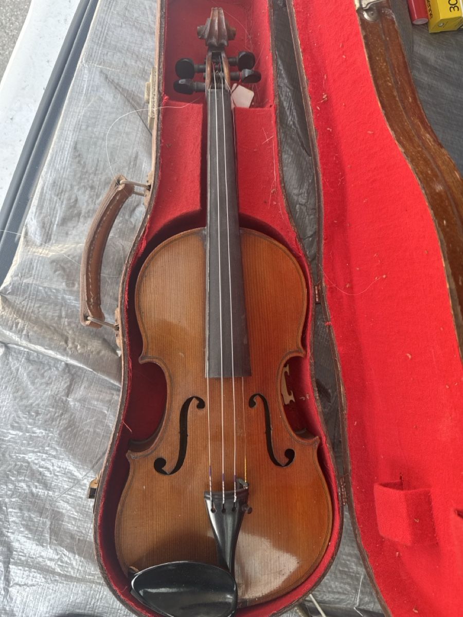 Instruments de musique: Violon plus bow L.Morizot  – D'occasion à Strengelbach par HeidiHeidi09 4