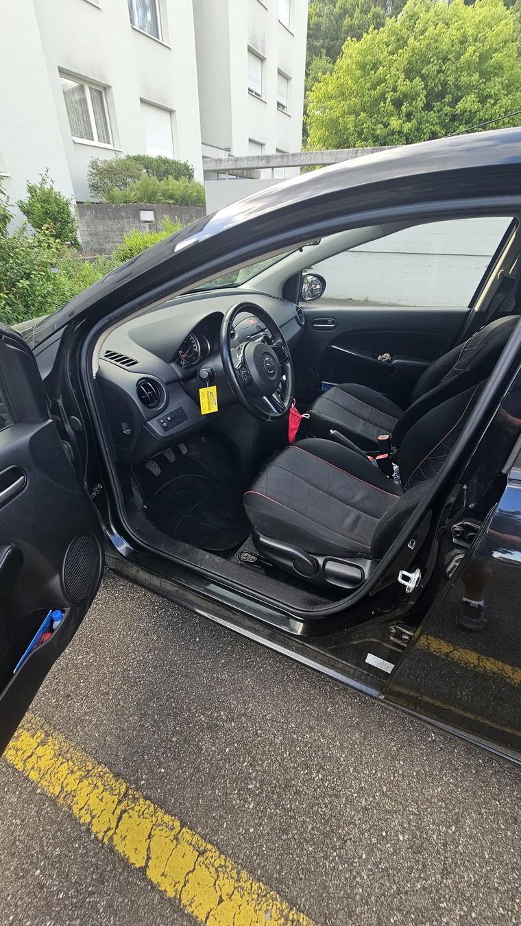 Mazda Autos: Mazda 2 ab MFK – D'occasion à Zürich par stufenhecks 1