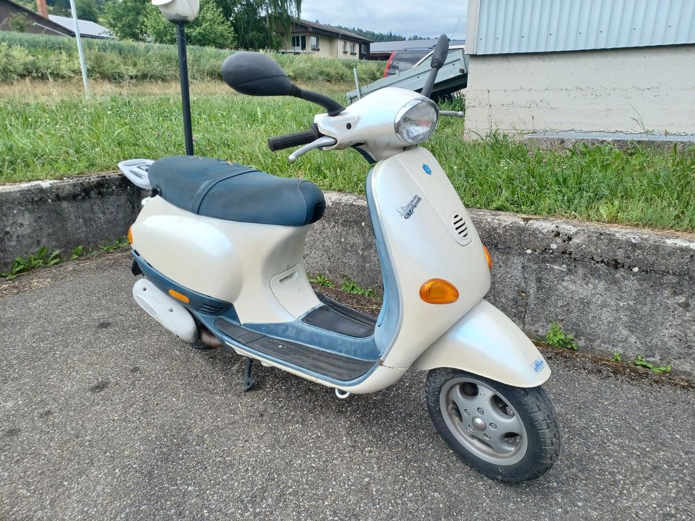 Vespa Roller 50ccm Gebrauchtnull