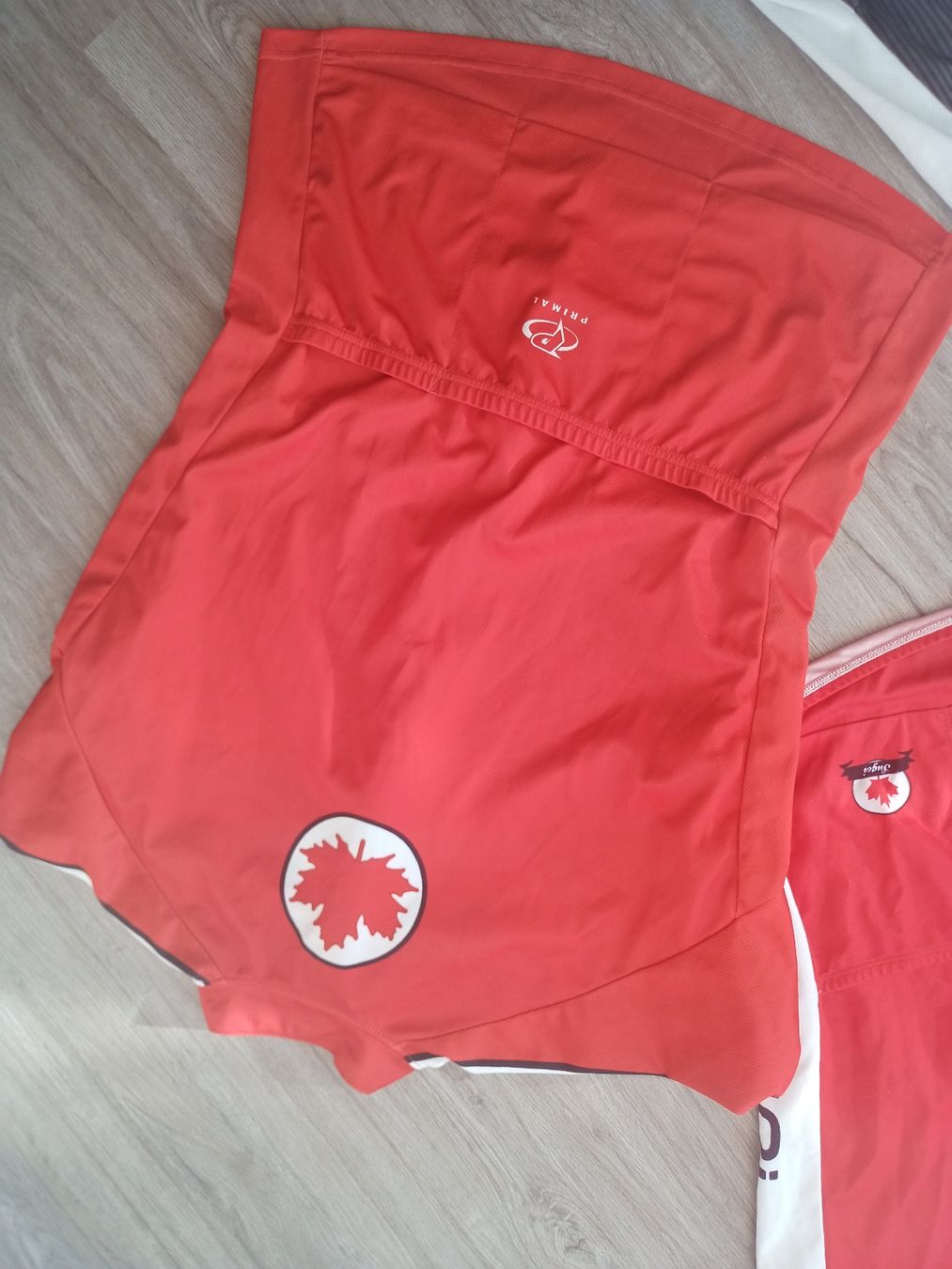 Canottiere & Pantaloni: Bike / Velotrikot – Usato da Bern venduto da Maikaefer10 5
