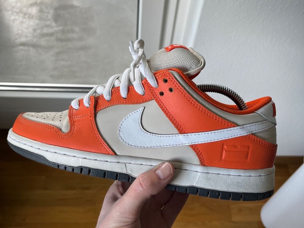 nike dunk orange box