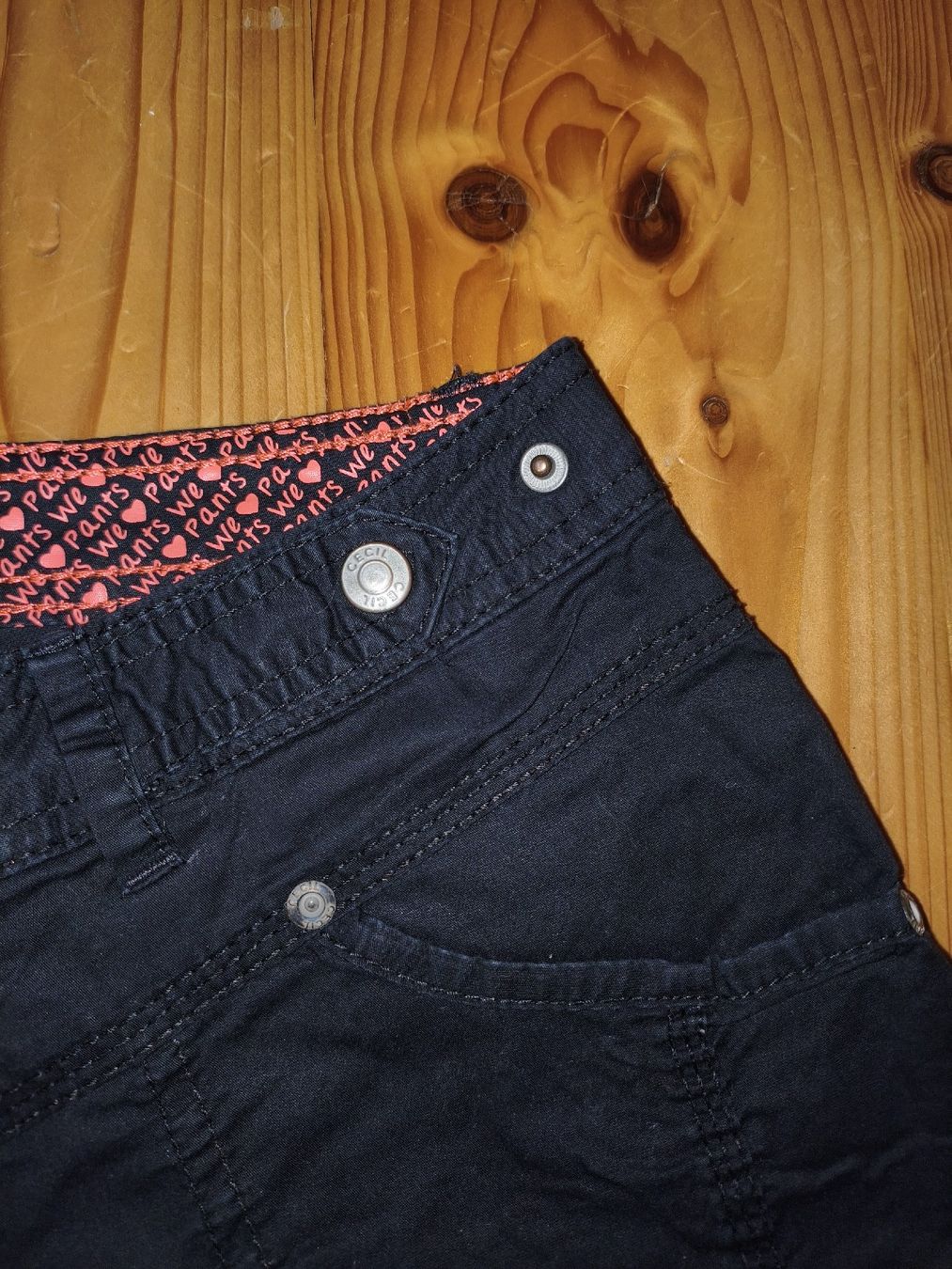 Cecil Jeans: Dunkelblaue 3/4 Jeans – Usato da Eschikofen venduto da anj_98vh 3