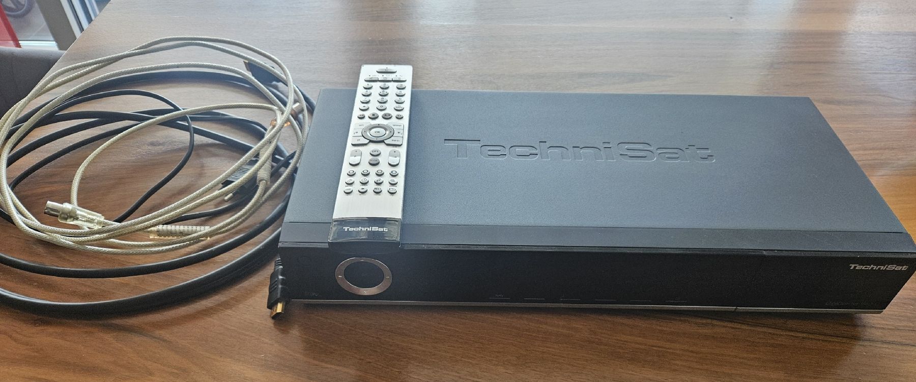 Technisat Récepteurs: TV Receiver Technisat Digicorder ISIO C – D'occasion à Dübendorf par borni76