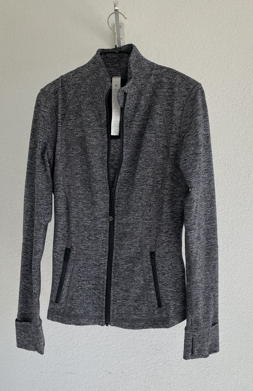Lululemon Vestes: Lululemon Jacke – D'occasion à Bern par .DolceVita.