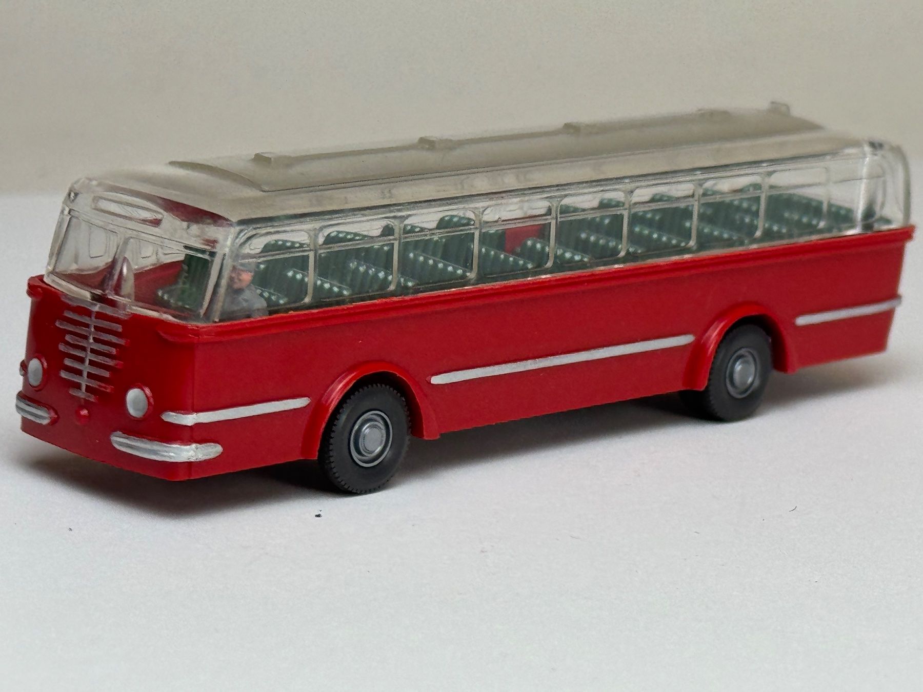 Wiking Modellini d'auto: GB3- Wiking Büssing Trambus rot Chassis silbern – Usato da Elm venduto da Wikmtz