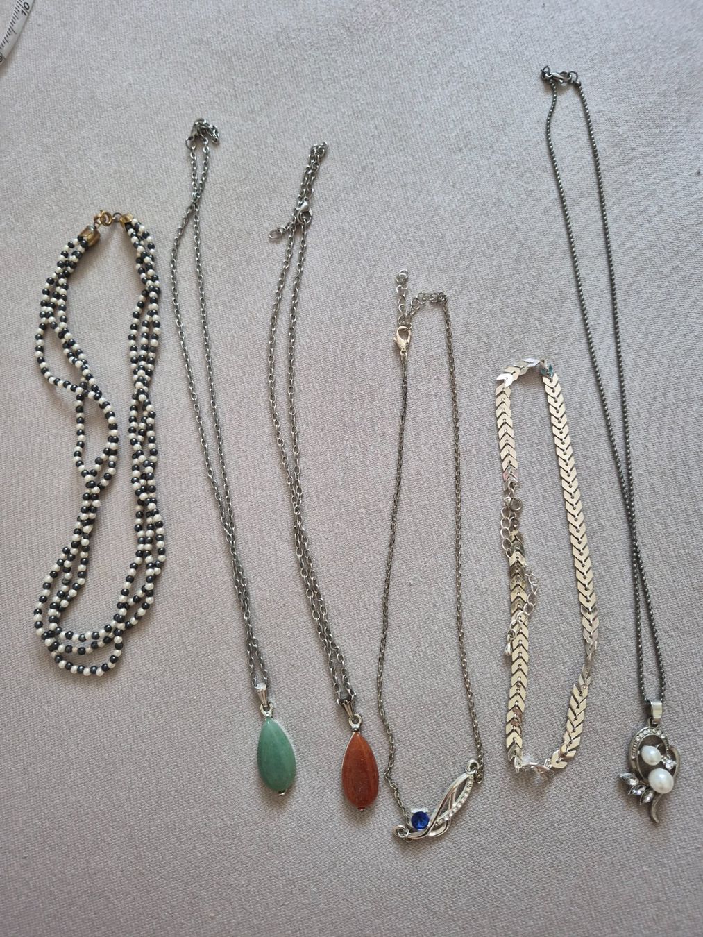 Autres bijoux: lot de colliers argentés – D'occasion à Villars-sur-Glâne par dia_2q2l