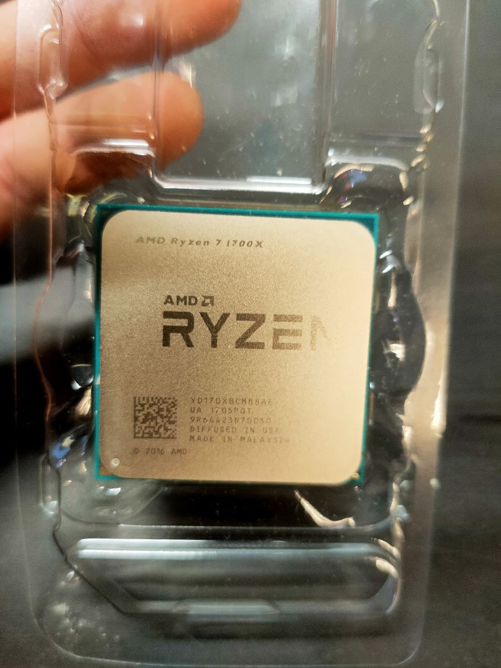 Amd PC: AMD Ryzen 7 1700X 8-Core 16-Thread AM4 CPU – Usato da Riggisberg venduto da jubert-van-kiesberg