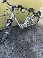E-Bike Sirius Damen Rad 28 Zoll Silber gebraucht