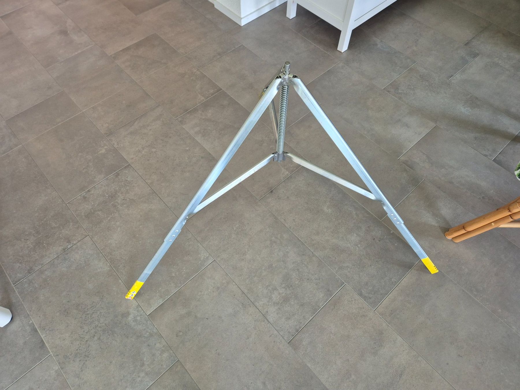 Altro in Decorazioni & Accessori: Triopan - Stativ zu Faltsignal – Usato da Sumiswald venduto da ret_d9y6 2