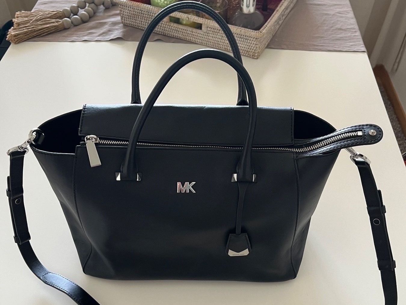 Michael Kors Borse da donna: Sac à main – Usato da Romanel-s-Lausanne venduto da Galveston