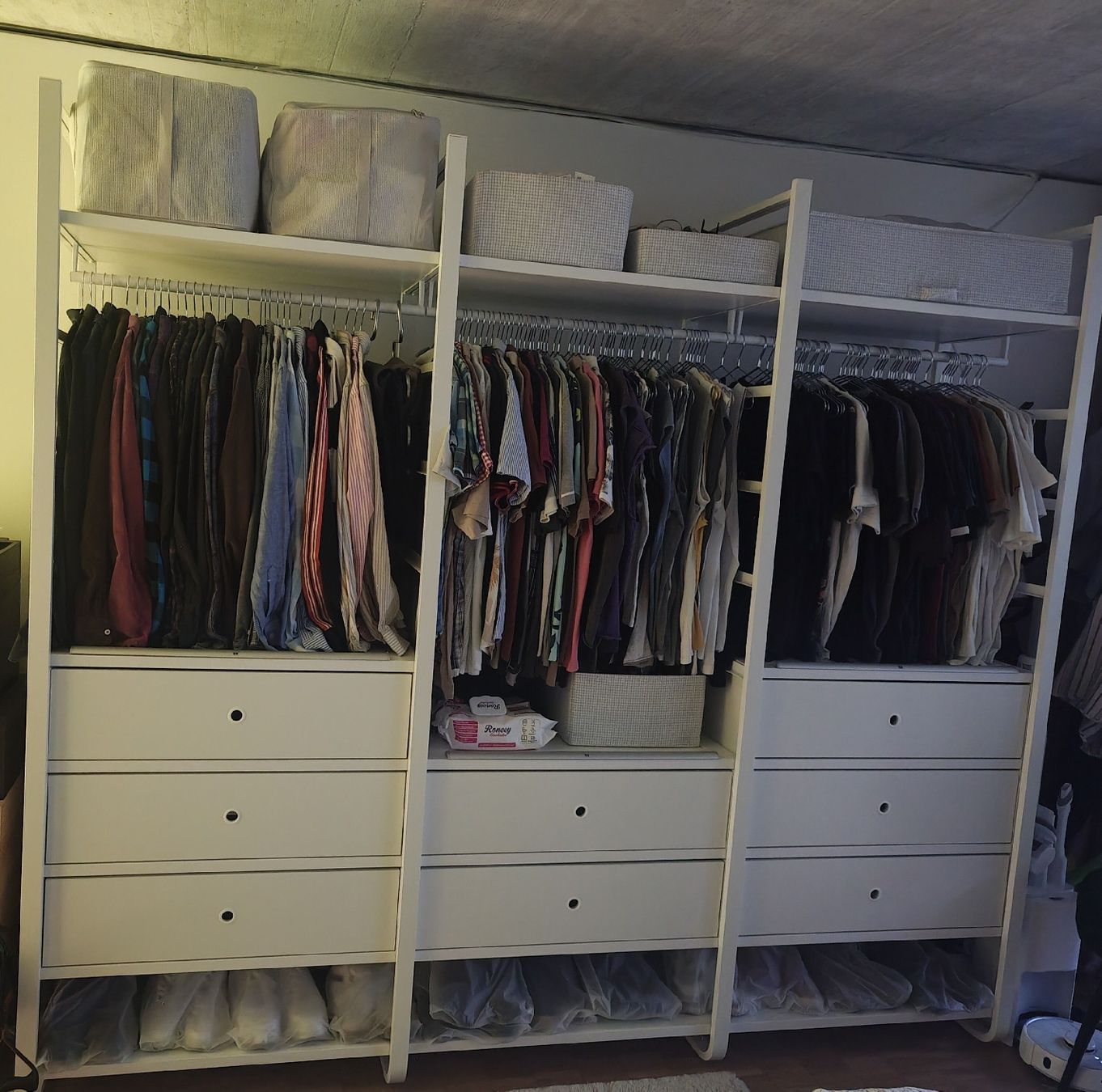 Ikea Armadi: IKEA Kleiderschrank offen – Usato da Regensdorf venduto da MBerri