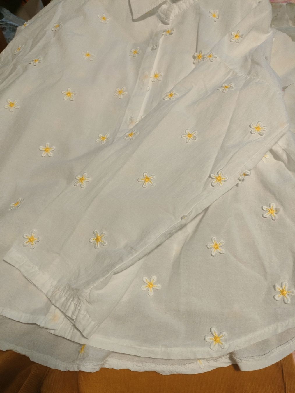 Camicette: Bluse mit Applikationen – Usato da Brugg AG venduto da Mashaba 4