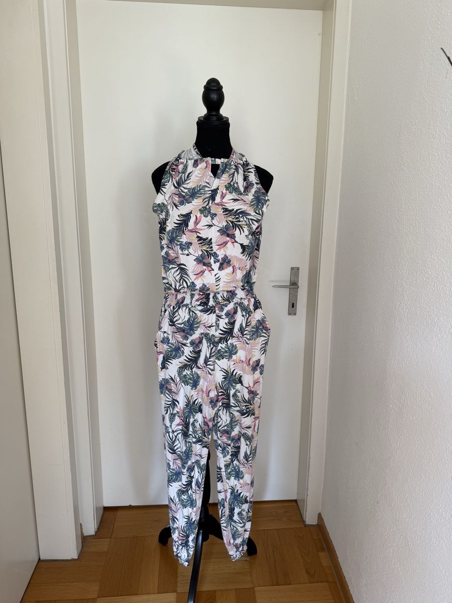 Tute: Jumpsuit von edc - schöner Schnitt – Usato da Zürich venduto da Indigo2012