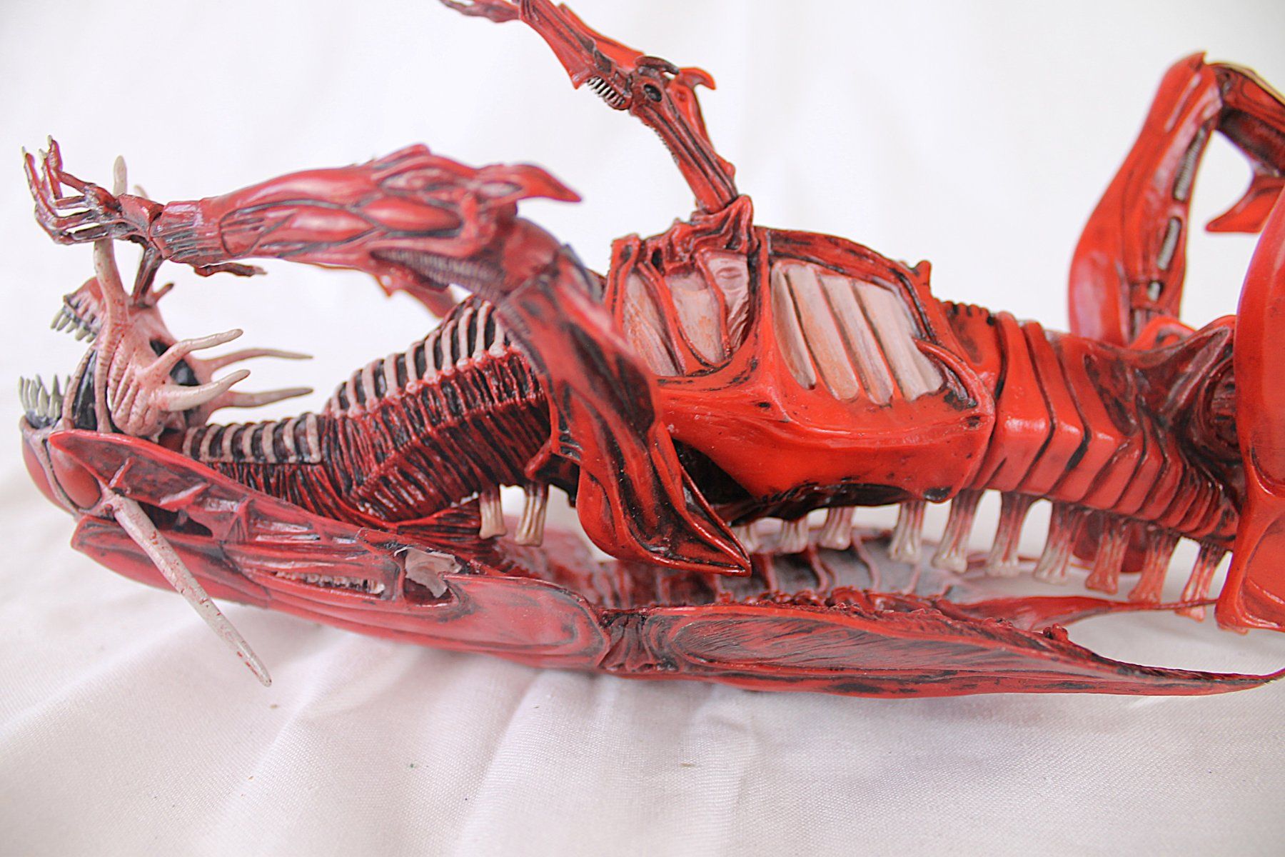 Neca Statuette: NECA Aliens Genocide -Red Queen Mother – Usato da Reinach BL venduto da bk_brockireinach 3