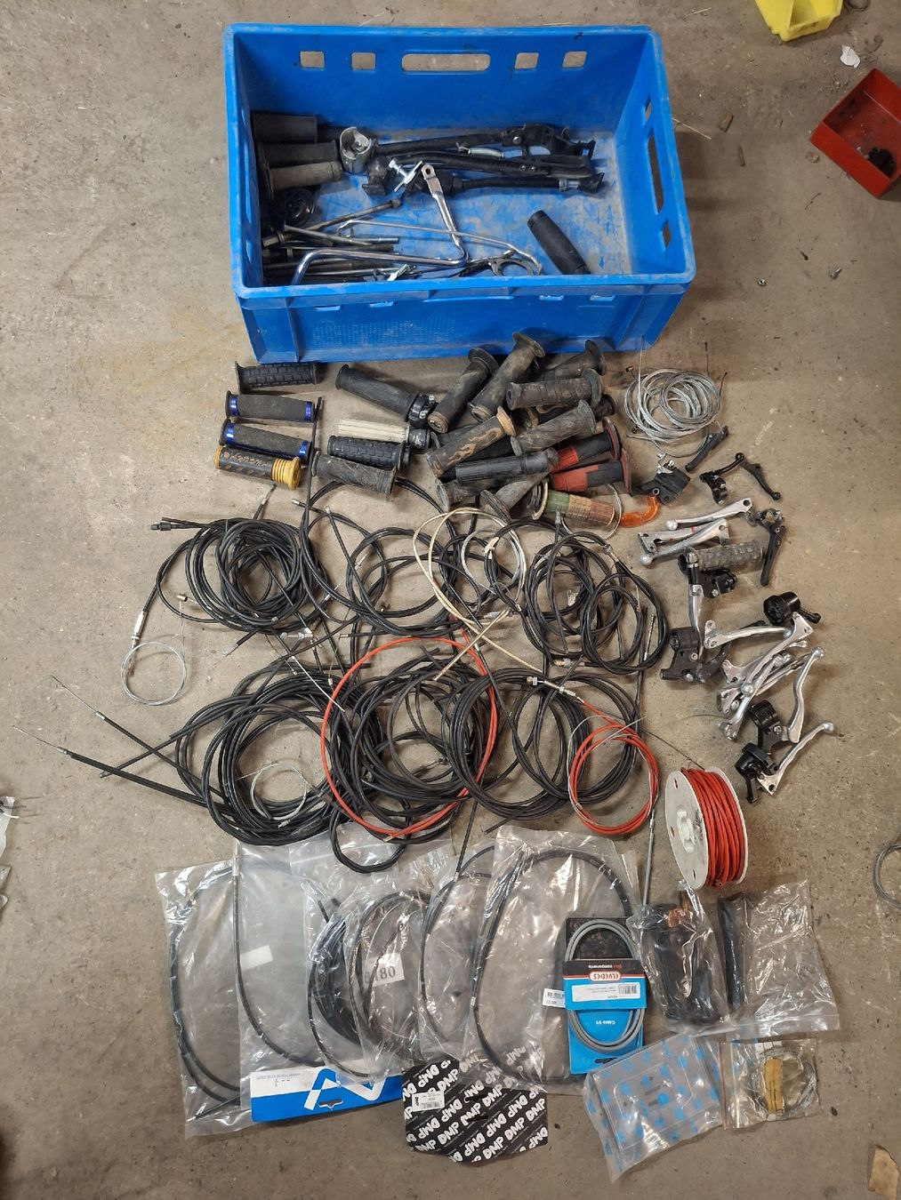 Mofa-Ersatzteile: Puch Teile Lager – Gebraucht aus Wallenwil von lin_d6v8 2