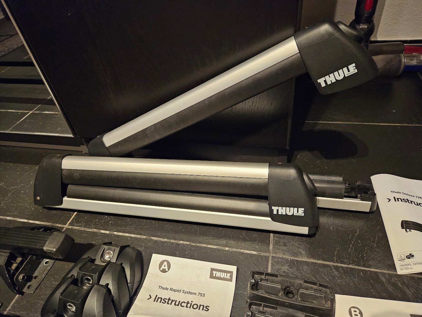 Thule Portapacchi: THULE Dachträger + Skiträger Set – Usato da Langnau am Albis venduto da VladiZ 5