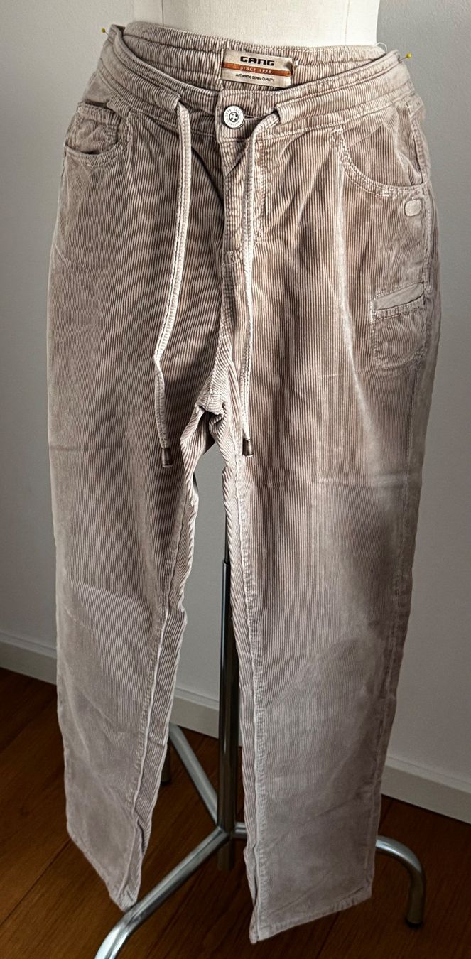 Gang Pantaloni: Gang Jogger – Usato da Mörschwil venduto da Mirka019 1