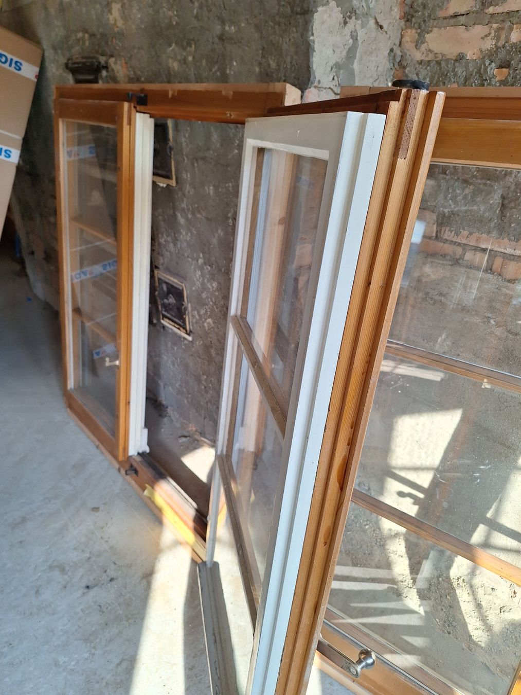 Fenster: Fenster alt Doppelglas – Gebraucht aus Schwarzenburg von Elena_91 7
