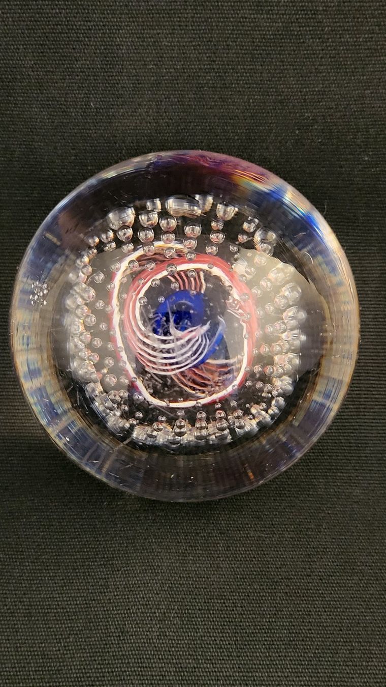 Figurines: Paperweight mit farbiger Spirale – D'occasion à Basel par spinne02 2