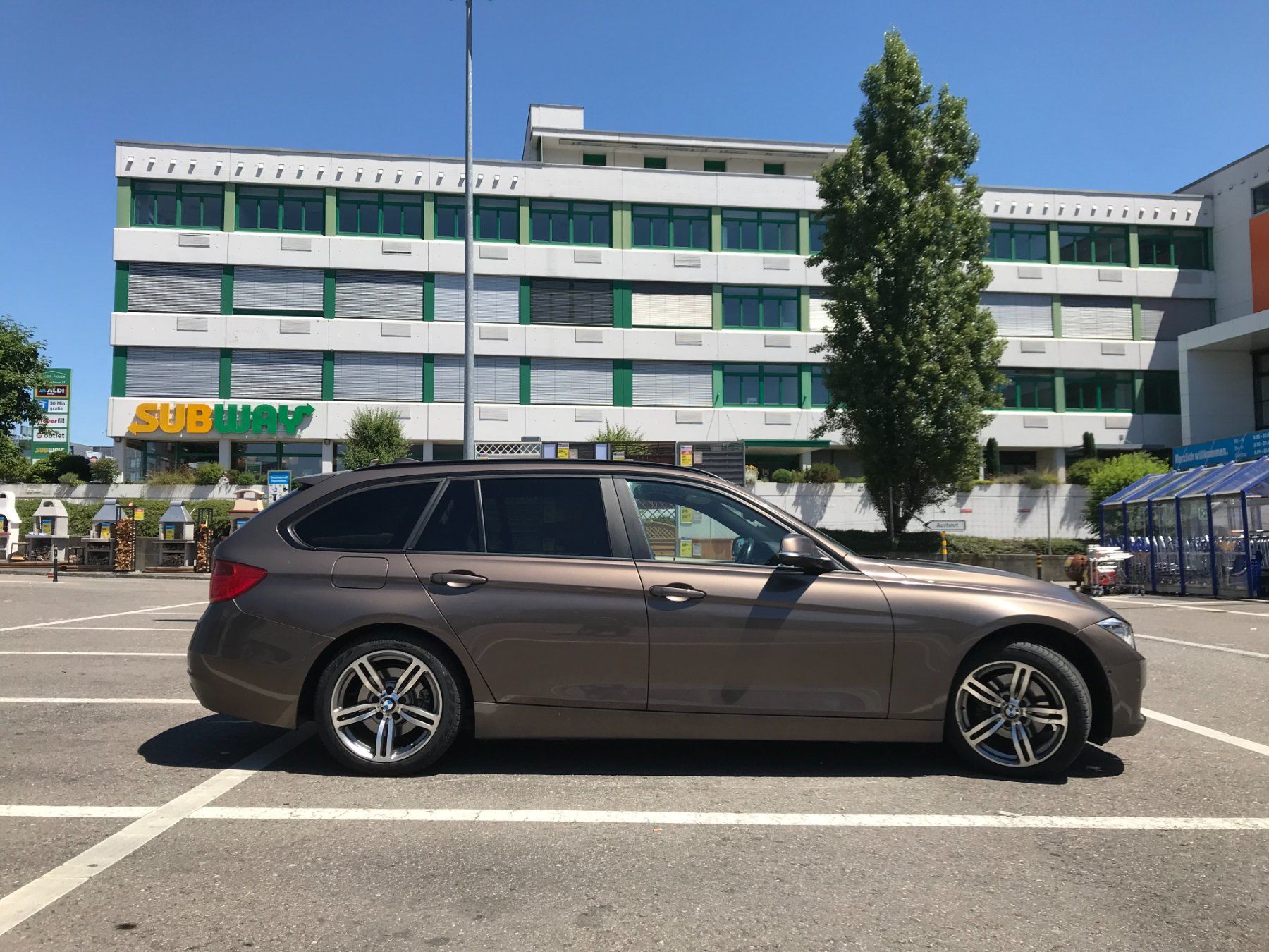 BMW Automobili: 2013 BMW318D Kombi, Head up, MFK – Usato da Zürich venduto da Tapehead 1