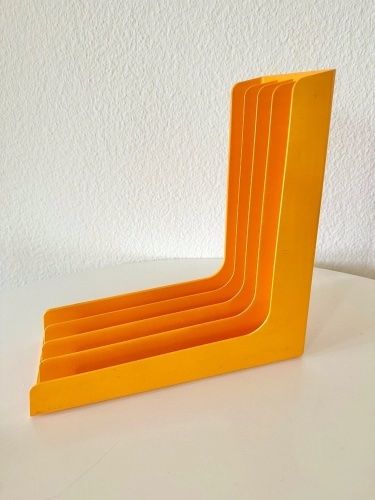 Supporti per strumenti musicali & leggii: 70er Jahre Schallplatten Winkel Ständer orange – Usato da Basel venduto da LynnundPepe 3